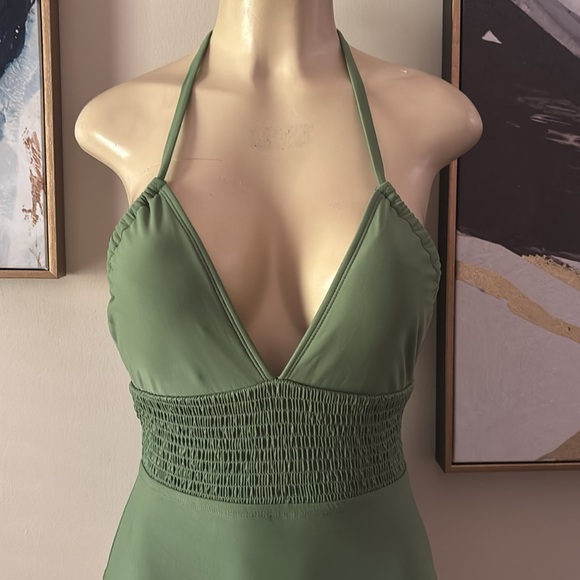 Green Halter One-Piece Swimsuit - Picture 5 of 7